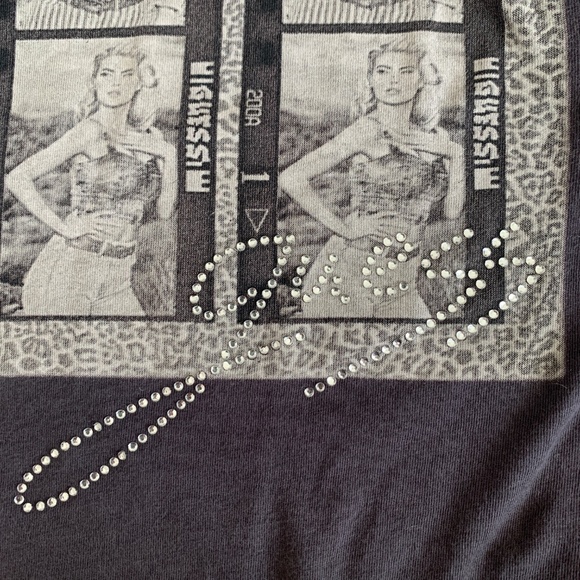 Y2K Guess tshirt - Picture 4 of 4
